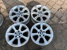 Load image into Gallery viewer, 4x Alufelge 17 Zoll 7.5" 5x120 37ET Glanz Silber 6796243 BMW E91 F30 E90 F31 FEL8502338237zf