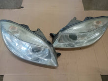 Laden Sie das Bild in den Galerie-Viewer, Frontscheinwerfer Skoda Fabia I 01020000 Ein Satz Scheinwerfer Headlight SCH5757943635bj