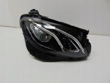 Load image into Gallery viewer, Frontscheinwerfer Mercedes-Benz W213 W176 A1768201261 Xenon Rechts Headlight SCH4288880246uv
