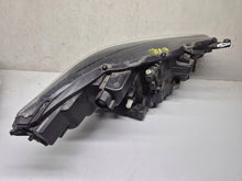 Laden Sie das Bild in den Galerie-Viewer, Frontscheinwerfer Toyota 4 Yaris ZWW2374 Links Scheinwerfer Headlight SCH8391362930xf