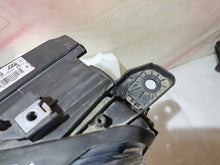 Load image into Gallery viewer, Frontscheinwerfer Citroën Berlingo 9816824880 Links Scheinwerfer Headlight