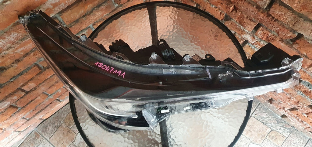 Frontscheinwerfer Toyota Corolla 81110-02S60 LED Rechts Scheinwerfer Headlight SCH2011094485eb