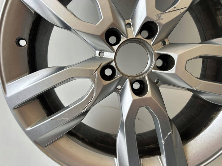 1x Alufelge 18 Zoll A1564010200 Mercedes-Benz Gla Rim Wheel FEL3350694772nt
