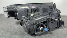 Laden Sie das Bild in den Galerie-Viewer, Frontscheinwerfer Mercedes-Benz Eqc A2939067500 Full LED Rechts oder Links SCH1206679380er