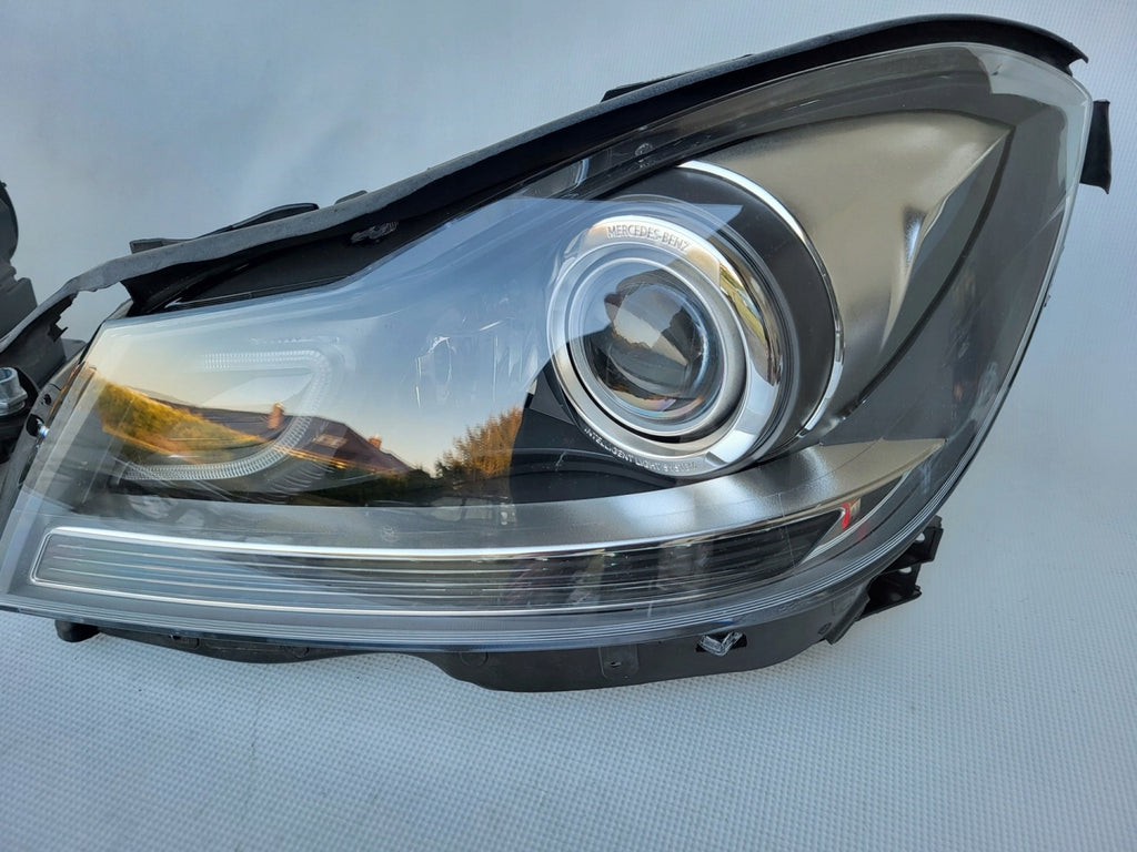Frontscheinwerfer Mercedes-Benz W204 A2048204339 A2048204439 Xenon Ein Satz SCH8602809051rw