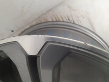 Laden Sie das Bild in den Galerie-Viewer, 1x Alufelge 17 Zoll 6.0" 5x114.3 50ET Glanz Grau 403009560R Fiat 1 Rim Wheel FEL8566120371rb