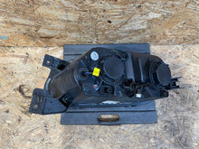 Load image into Gallery viewer, Frontscheinwerfer Dacia Spring 260607303R Ein Stück (Rechts oder Links)