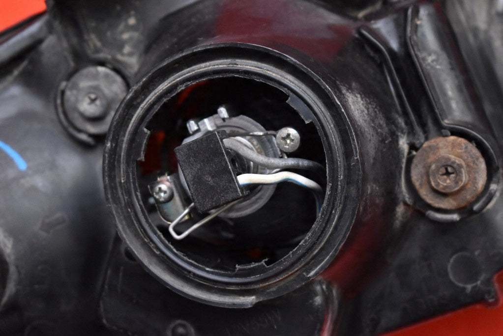 Frontscheinwerfer Hyundai Coupe 921012CXXX Links Scheinwerfer Headlight