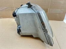 Laden Sie das Bild in den Galerie-Viewer, Frontscheinwerfer Mercedes-Benz Viano MAM74057 Links Scheinwerfer Headlight SCH6237775525um