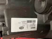 Laden Sie das Bild in den Galerie-Viewer, Frontscheinwerfer Renault Logan II Sandero 260105344R Rechts Headlight SCH9167121023iy