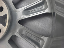 Laden Sie das Bild in den Galerie-Viewer, 1x Alufelge 17 Zoll 7.0&quot; 5x112 49ET 5E0601025BQ Skoda Superb III Octavia