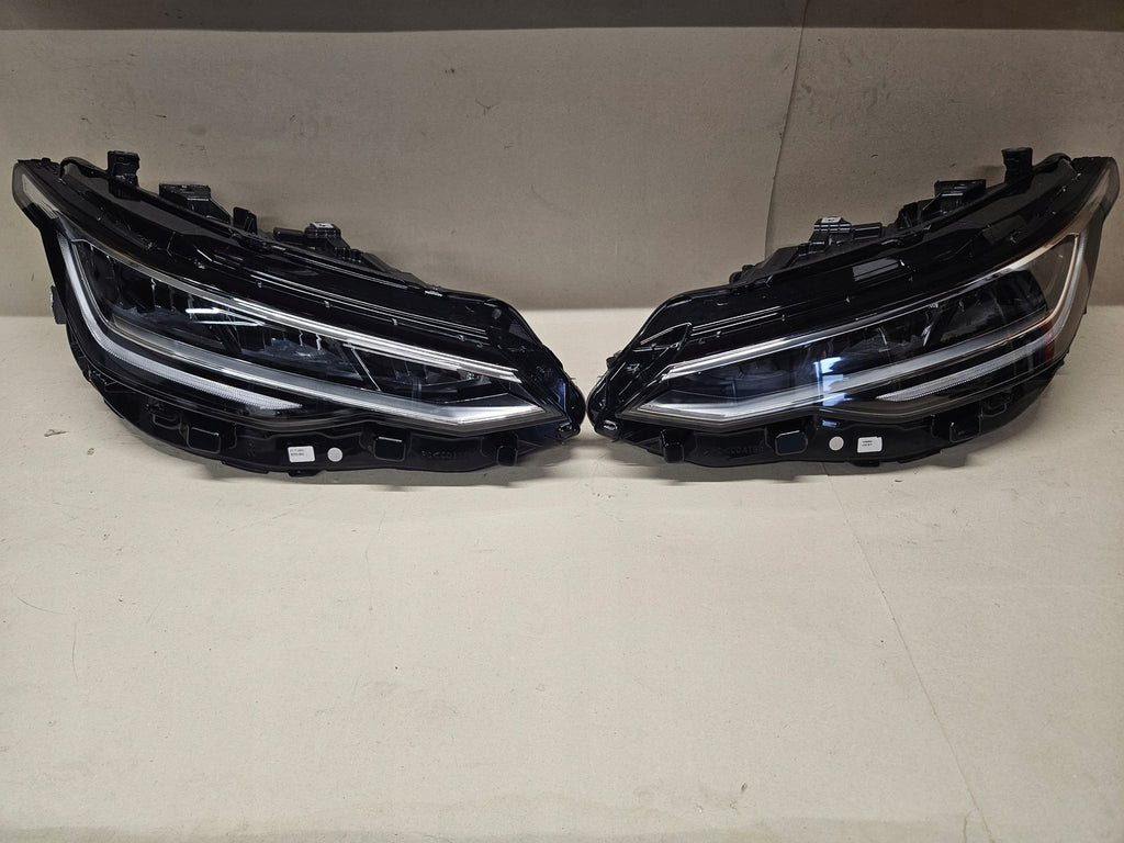 Frontscheinwerfer VW Golf VIII 5H1941005A 5H1941006A LED Rechts oder Links SCH8053659015gt