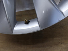 Laden Sie das Bild in den Galerie-Viewer, 1x Alufelge 19 Zoll 8.0&quot; 5x112 45ET 5LA601025 Skoda Kodiaq Rim Wheel