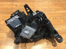 Laden Sie das Bild in den Galerie-Viewer, Frontscheinwerfer Jeep Grand Cherokee Wk2 68144709AE Links Headlight SCH1468083458ch