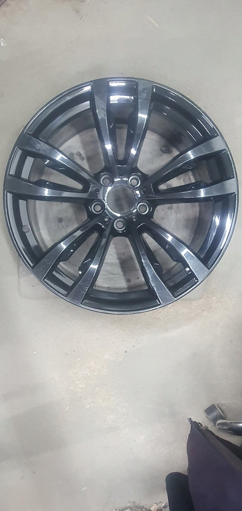 1x Alufelge 20 Zoll 10.0" 5x120 40ET Glanz Schwarz 8064894 BMW X5 F15 F16 FEL6938867513rl