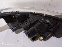 Load image into Gallery viewer, Frontscheinwerfer Mitsubishi Eclipse Cross I 8301D065 LED Rechts oder Links