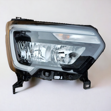 Load image into Gallery viewer, Frontscheinwerfer Renault Master III 260105567R LED Rechts Headlight SCH9220466101mg