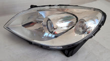 Laden Sie das Bild in den Galerie-Viewer, Frontscheinwerfer Mercedes-Benz W245 A1698207761 Halogen Links Headlight SCH1185991855zb