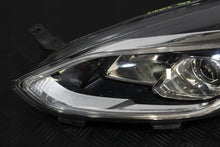 Laden Sie das Bild in den Galerie-Viewer, Frontscheinwerfer Ford Fiesta I H1BB-13101-CJ LED Links Scheinwerfer Headlight SCH2985223643kr