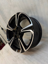 Laden Sie das Bild in den Galerie-Viewer, 1x Alufelge 17 Zoll 7.0" 4x108 38ET Glanz Schwarz 39182183 Opel Corsa F FEL2363241089sg
