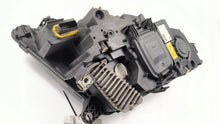 Laden Sie das Bild in den Galerie-Viewer, Frontscheinwerfer Volvo II 22239244 Rechts Scheinwerfer Headlight SCH3381999409gd