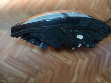 Laden Sie das Bild in den Galerie-Viewer, Frontscheinwerfer Audi Q8 4M8941034 Vorderseite Scheinwerfer Headlight