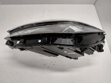 Laden Sie das Bild in den Galerie-Viewer, Frontscheinwerfer VW Passat 3J1941005 LED Links Scheinwerfer Headlight SCH3475317646fr
