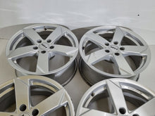Laden Sie das Bild in den Galerie-Viewer, 4x Alufelge 17 Zoll 7.5" 5x112 28ET Glanz Silber Audi Rim Wheel FEL2218018472re