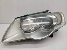 Load image into Gallery viewer, Frontscheinwerfer VW Passat 3C0941751D Xenon Links Scheinwerfer Headlight SCH2893987786fu
