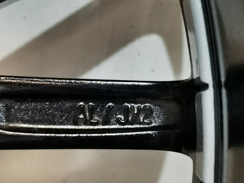 1x Alufelge 17 Zoll 7.0" 5x100 46ET 5JA601025AJ Skoda Fabia Iii Rim Wheel