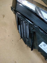 Laden Sie das Bild in den Galerie-Viewer, Frontscheinwerfer Dacia Sandero III Logan 260102586R Rechts Headlight