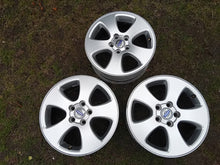 Laden Sie das Bild in den Galerie-Viewer, 1x Alufelge 16 Zoll 7.0&quot; 5x108 30714021 Volvo S80 V70 III S40 C70 Rim Wheel