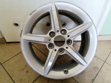 Load image into Gallery viewer, 1x Alufelge 16 Zoll 7.0&quot; 5x120 40ET 6866302 BMW 1 F20 Rim Wheel