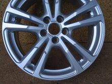 Laden Sie das Bild in den Galerie-Viewer, 1x Alufelge 18 Zoll 7.0" 5x112 8U0601025AJ Audi Q3 Rim Wheel FEL1698500214ji