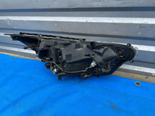 Load image into Gallery viewer, Frontscheinwerfer Toyota OOR2379 Full LED Ein Stück (Rechts oder Links)