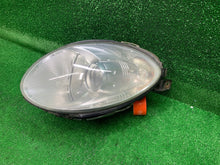 Laden Sie das Bild in den Galerie-Viewer, Frontscheinwerfer Mercedes-Benz W251 Links Scheinwerfer Headlight