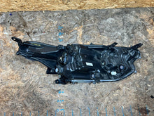 Load image into Gallery viewer, Frontscheinwerfer Mazda IV 4 Yaris S2601A036 Links Scheinwerfer Headlight SCH1846492082ua