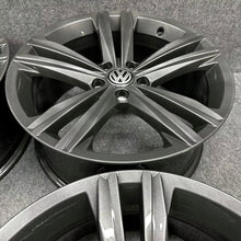 Laden Sie das Bild in den Galerie-Viewer, 4x Alufelge 18 Zoll 8.0" 5x112 40ET Glanz Grau 3G8601025N VW Passat B8 Arteon FEL3116882320tg