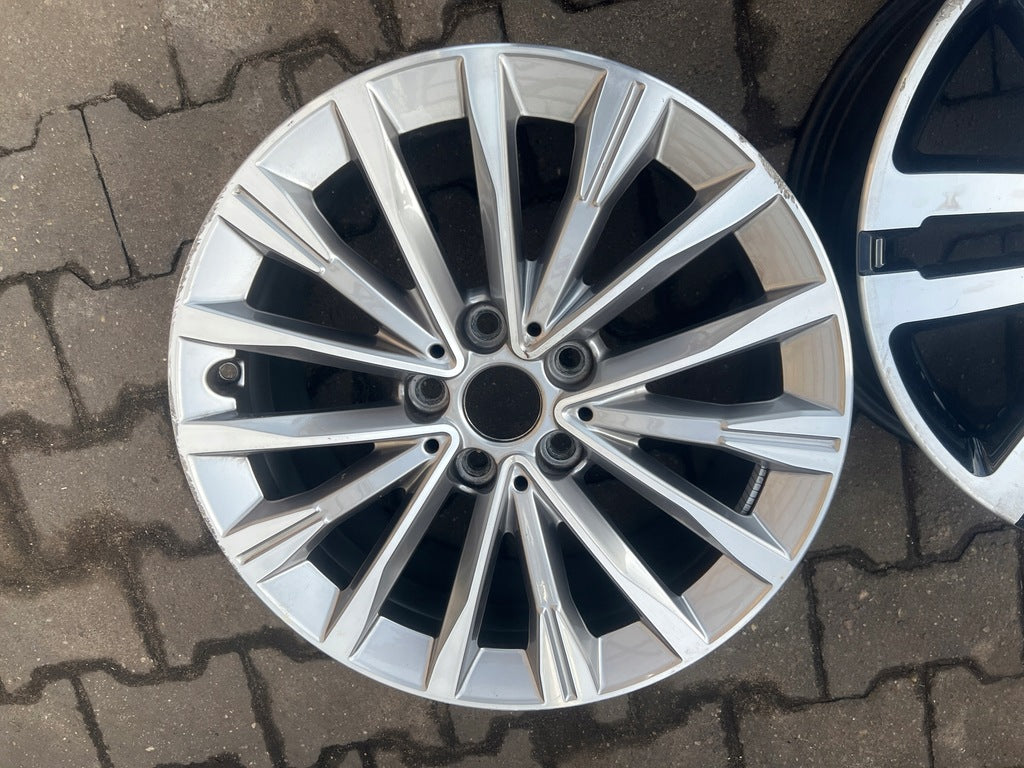 1x Alufelge 17 Zoll 7.5" 5x112 54ET 6856085 BMW 1 Rim Wheel FEL5489856768gv