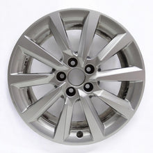 Laden Sie das Bild in den Galerie-Viewer, 1x Alufelge 16 Zoll 6.5&quot; 5x100 40ET Glanz Silber 82A601025 Audi A1 Rim Wheel