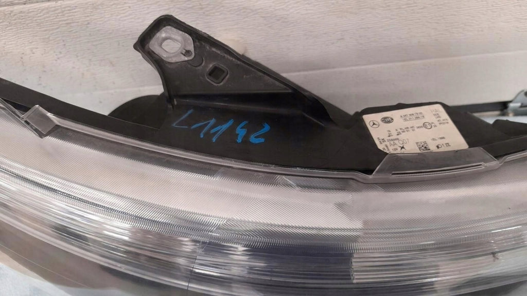 Frontscheinwerfer Mercedes-Benz Vito W447 A4479067800 Rechts Headlight SCH7896811731eu