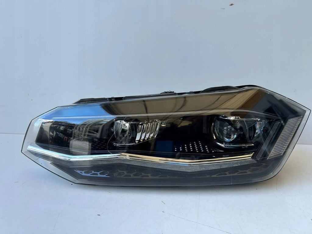 Frontscheinwerfer VW Polo 2G1941035B Links Scheinwerfer Headlight