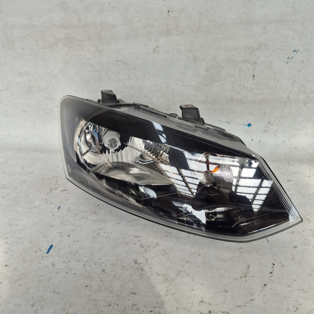 Frontscheinwerfer VW Polo 6R1941016E Rechts Scheinwerfer Headlight SCH2626119228pm