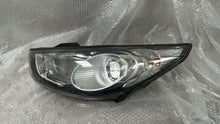 Laden Sie das Bild in den Galerie-Viewer, Frontscheinwerfer Hyundai Ix35 Links Scheinwerfer Headlight SCH5378886411cb