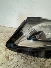 Laden Sie das Bild in den Galerie-Viewer, Frontscheinwerfer Mercedes-Benz Gla A1569066900 LED Links Scheinwerfer Headlight SCH1109826249eo