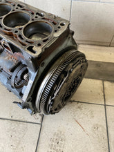 Laden Sie das Bild in den Galerie-Viewer, Motorblock VW CDA 1.8 TFSI Benzin Unkomplett