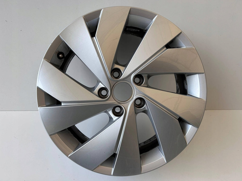 1x Alufelge 17 Zoll 6.5" 5x112 46ET 5H0601025B VW Golf Viii Rim Wheel FEL2149121449op