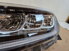 Laden Sie das Bild in den Galerie-Viewer, Frontscheinwerfer Toyota 4 Yaris Links Scheinwerfer Headlight SCH4418533144dq