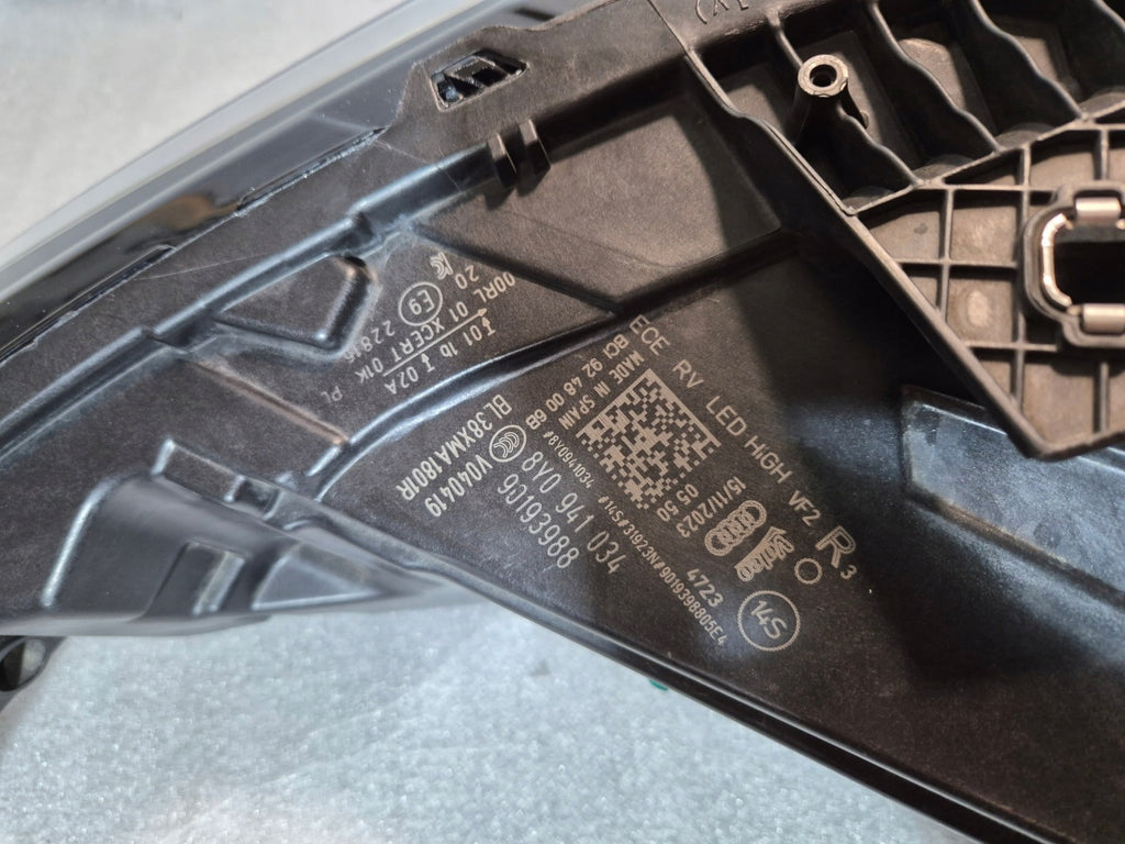 Frontscheinwerfer Audi A3 8Y0941034 LED Rechts Scheinwerfer Headlight SCH3388902083yq