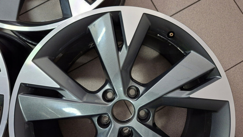 4x Alufelge 20 Zoll 8.0" 5x112 45ET Glanz Graphit 89A601025E Audi E-Tron Mg FEL2144492833by